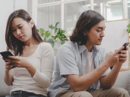 Negative Effects of Social Media on Pleasure