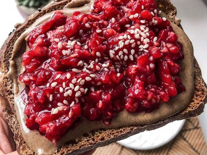 7 Instagrammers to Follow for Intuitive Eating Inspiration