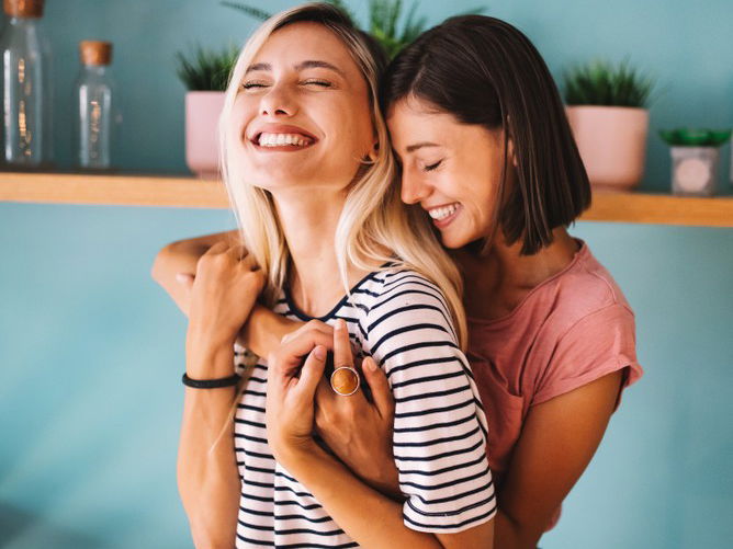 6 Ways a Loving Partner Helps You Grow