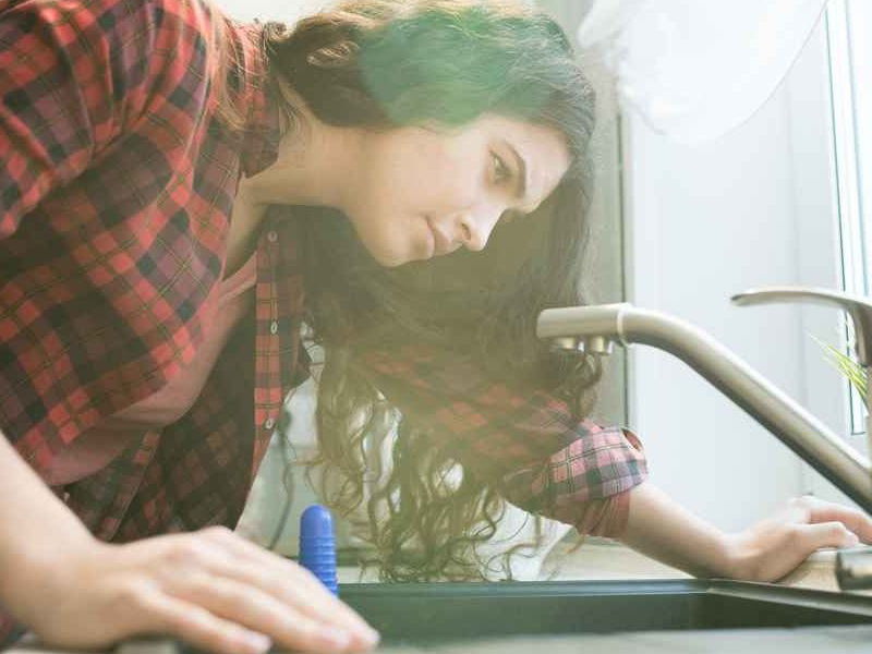 8 DIYs Every Woman Should Know How To Do