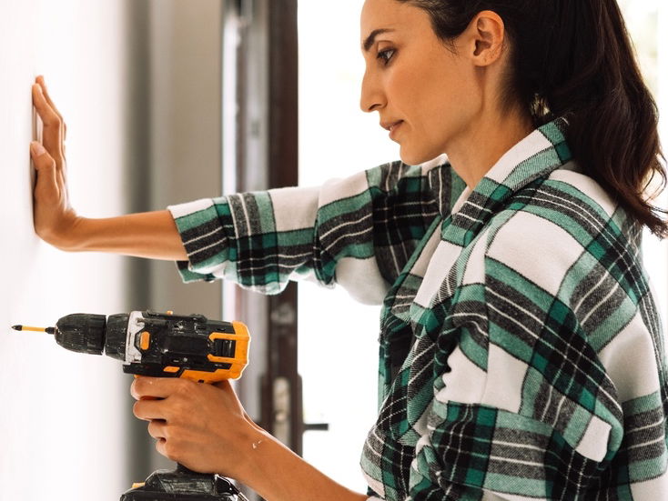 8 Items That Belong in Every Woman’s Toolkit