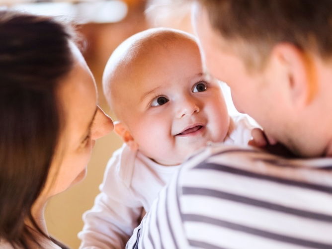 10 Ways to Stay Close After Your Baby Arrives