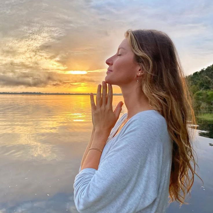 8 Spiritual Habits That Ground You and Bring Inner Peace